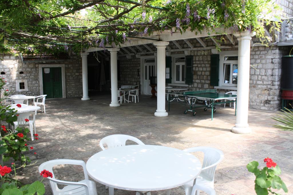 Guest House Saga Herceg Novi Exteriör bild